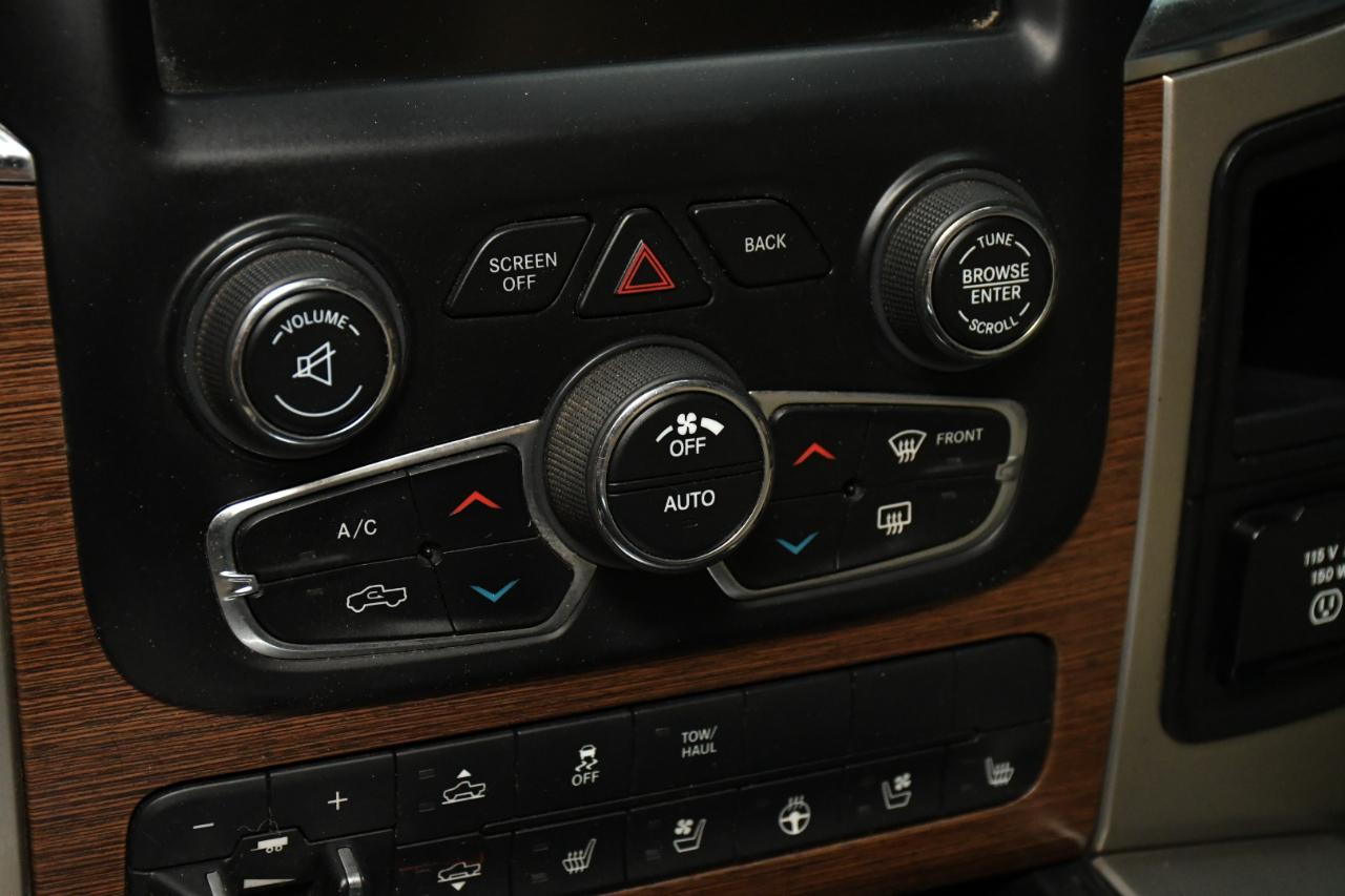 RAM 1500 Laramie Crew Cab SWB 4WD 2015