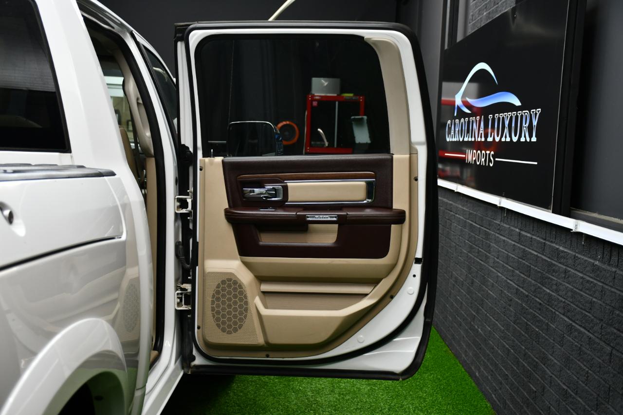RAM 1500 Laramie Crew Cab SWB 4WD 2015