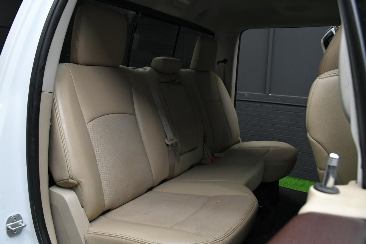 RAM 1500 Laramie Crew Cab SWB 4WD 2015