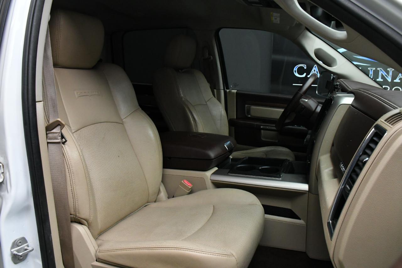 RAM 1500 Laramie Crew Cab SWB 4WD 2015