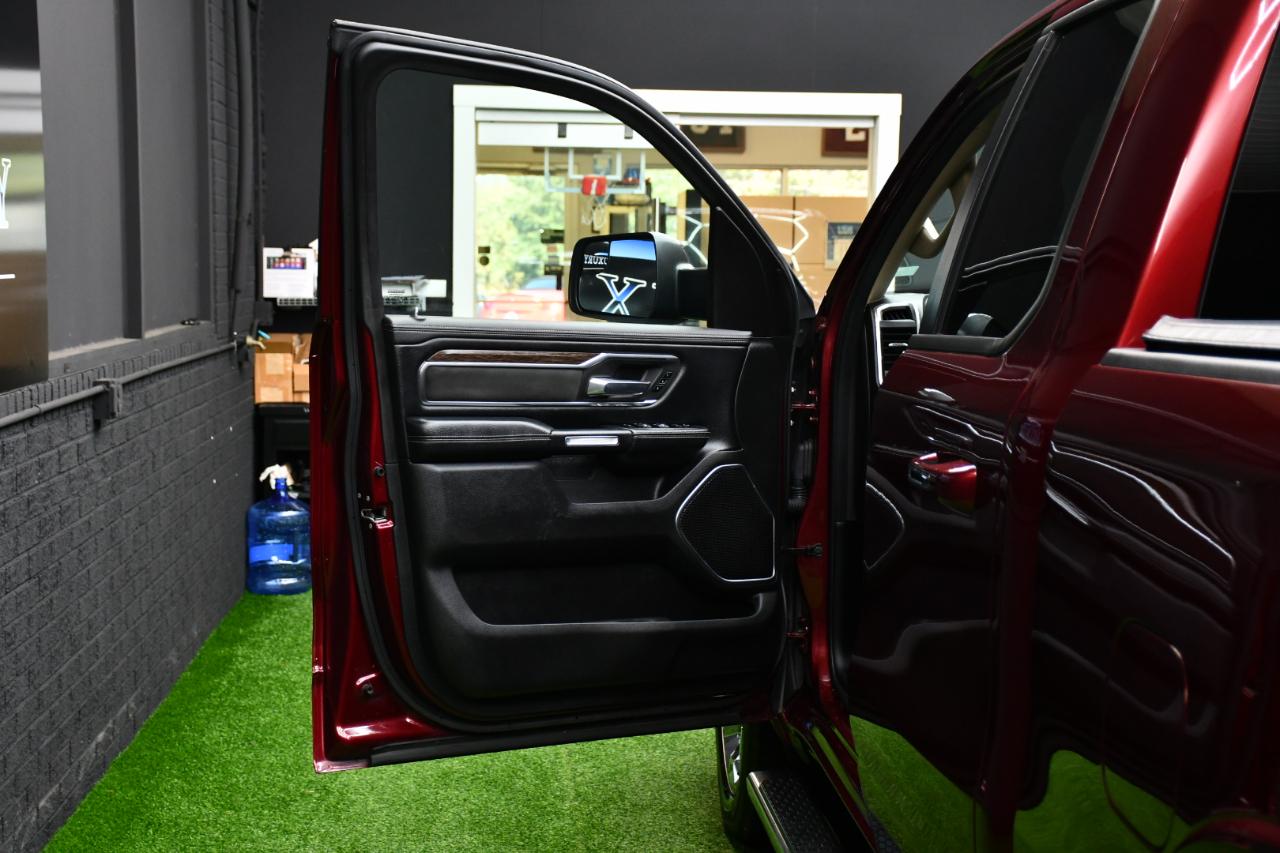 RAM 1500 Laramie Quad Cab 4WD 2019