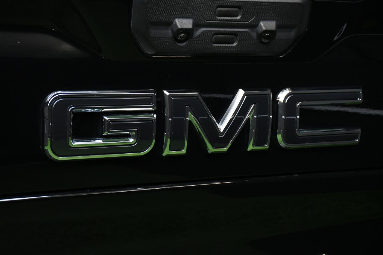 GMC Sierra 2500HD Denali Ultimate Crew Cab 4WD 2024