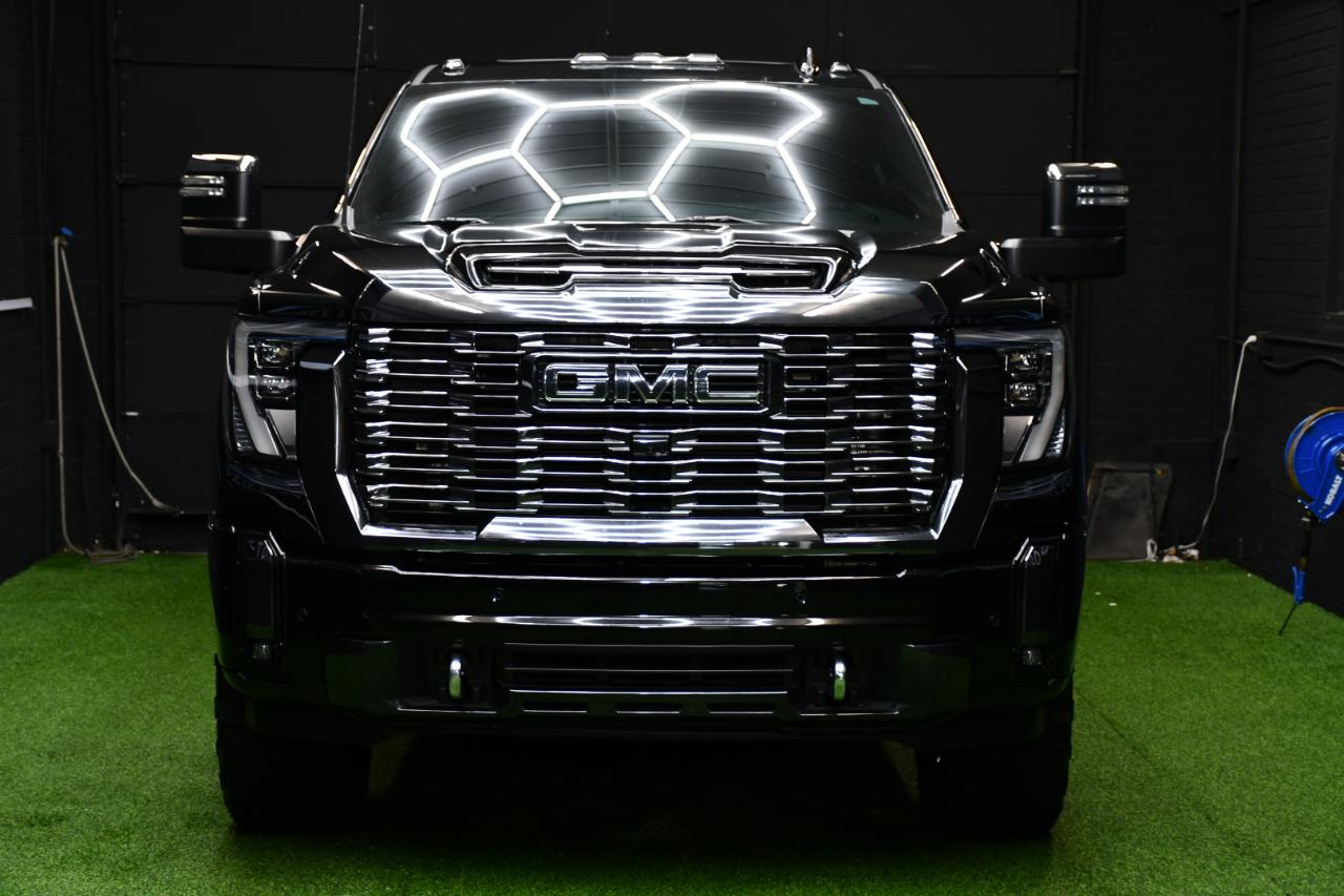 GMC Sierra 2500HD Denali Ultimate Crew Cab 4WD 2024