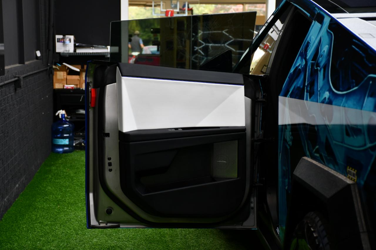 Tesla Cybertruck Cyberbeast 2024