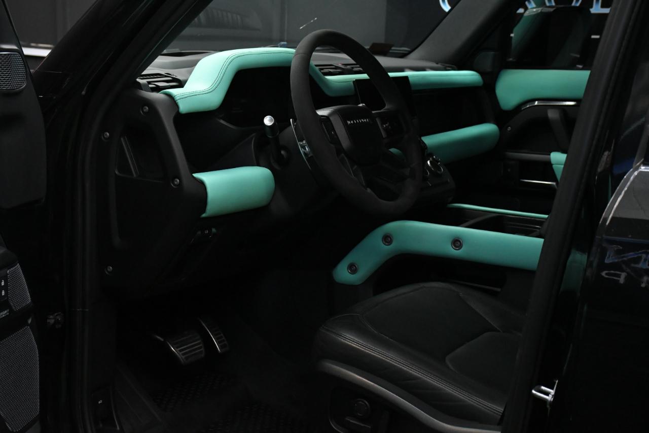 Land Rover Defender 110 V8 2023