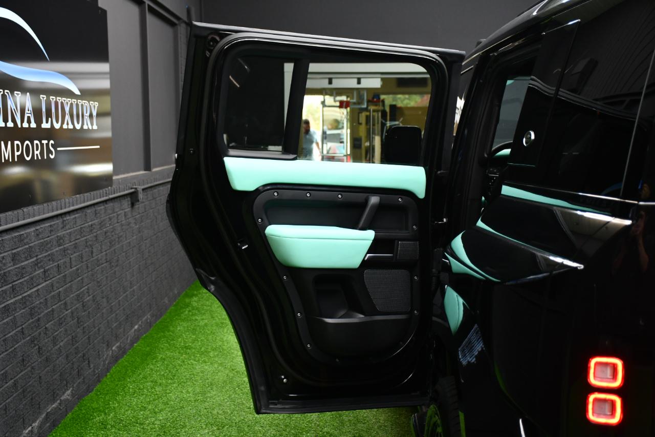 Land Rover Defender 110 V8 2023