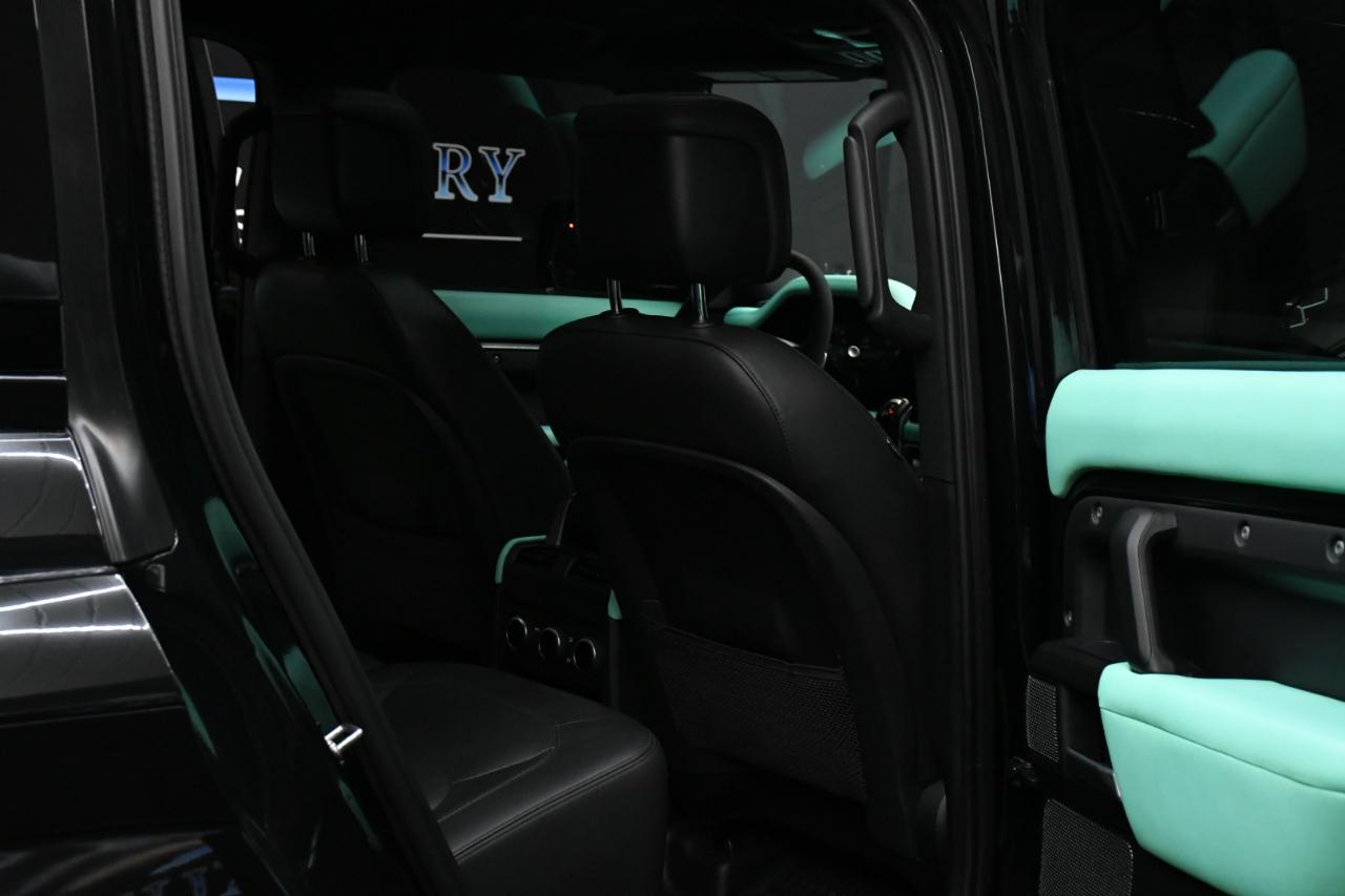 Land Rover Defender 110 V8 2023