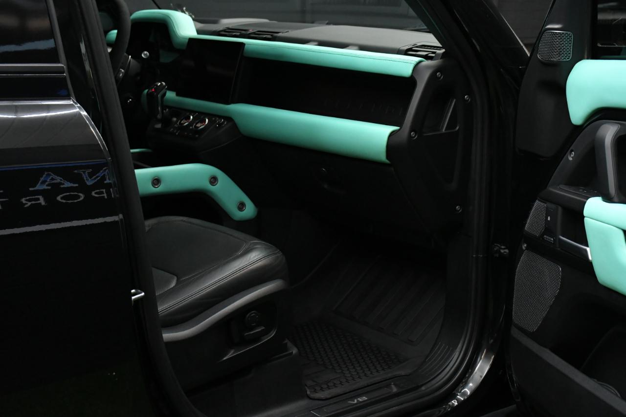 Land Rover Defender 110 V8 2023
