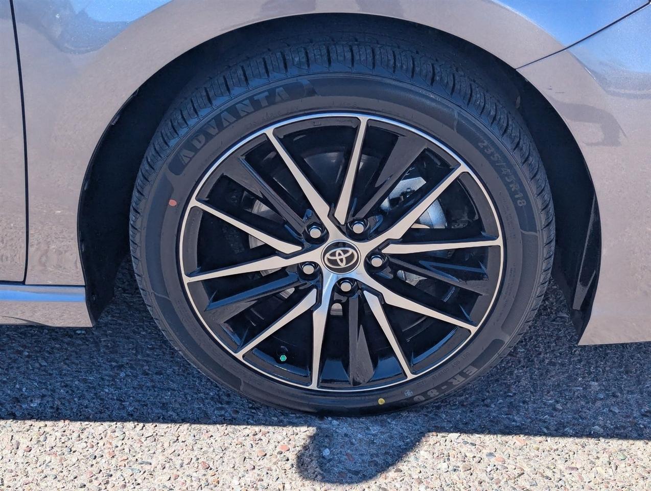 Toyota Camry SE 2024