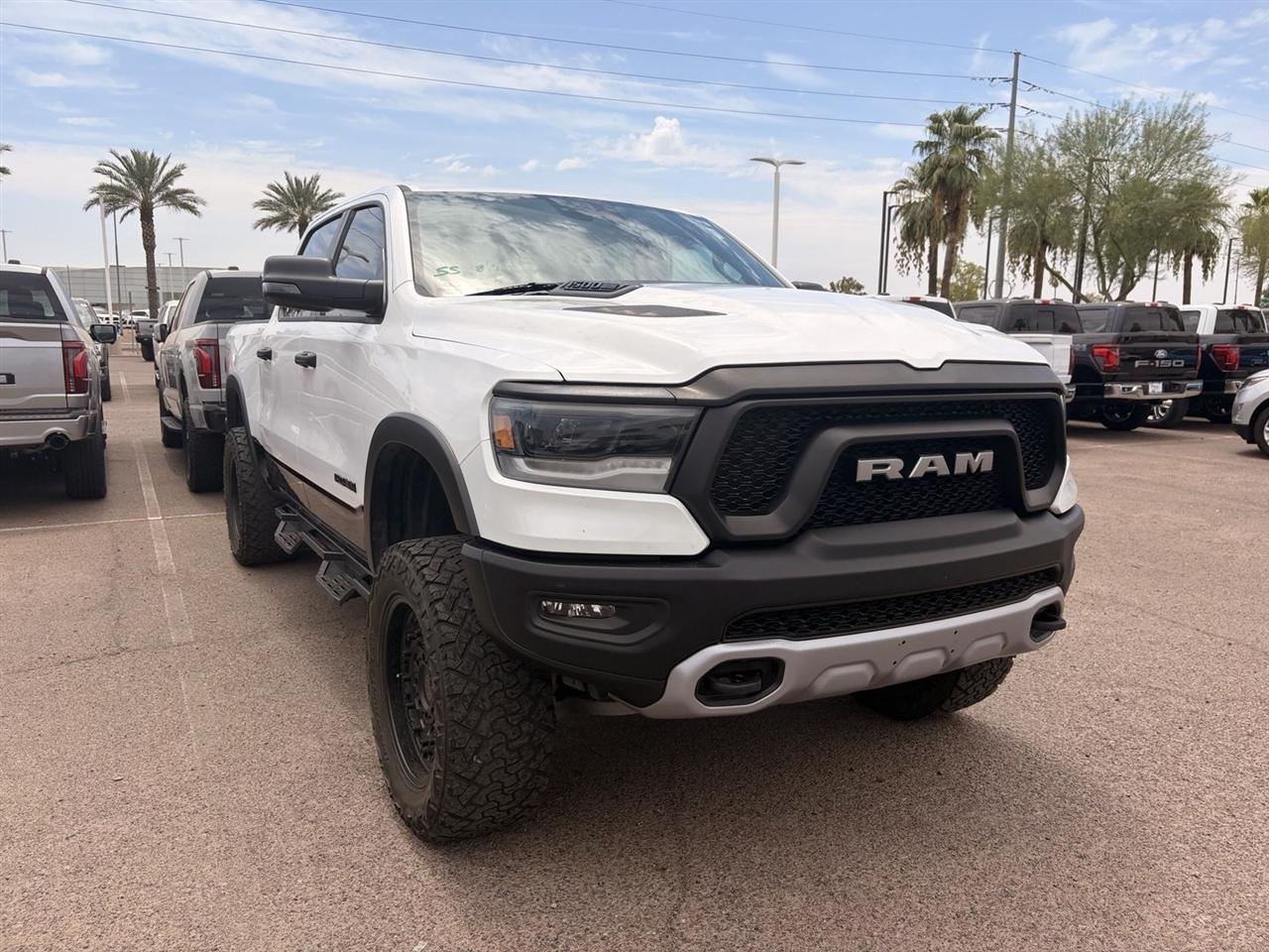 RAM 1500 Rebel Crew Cab SB 4WD 2024