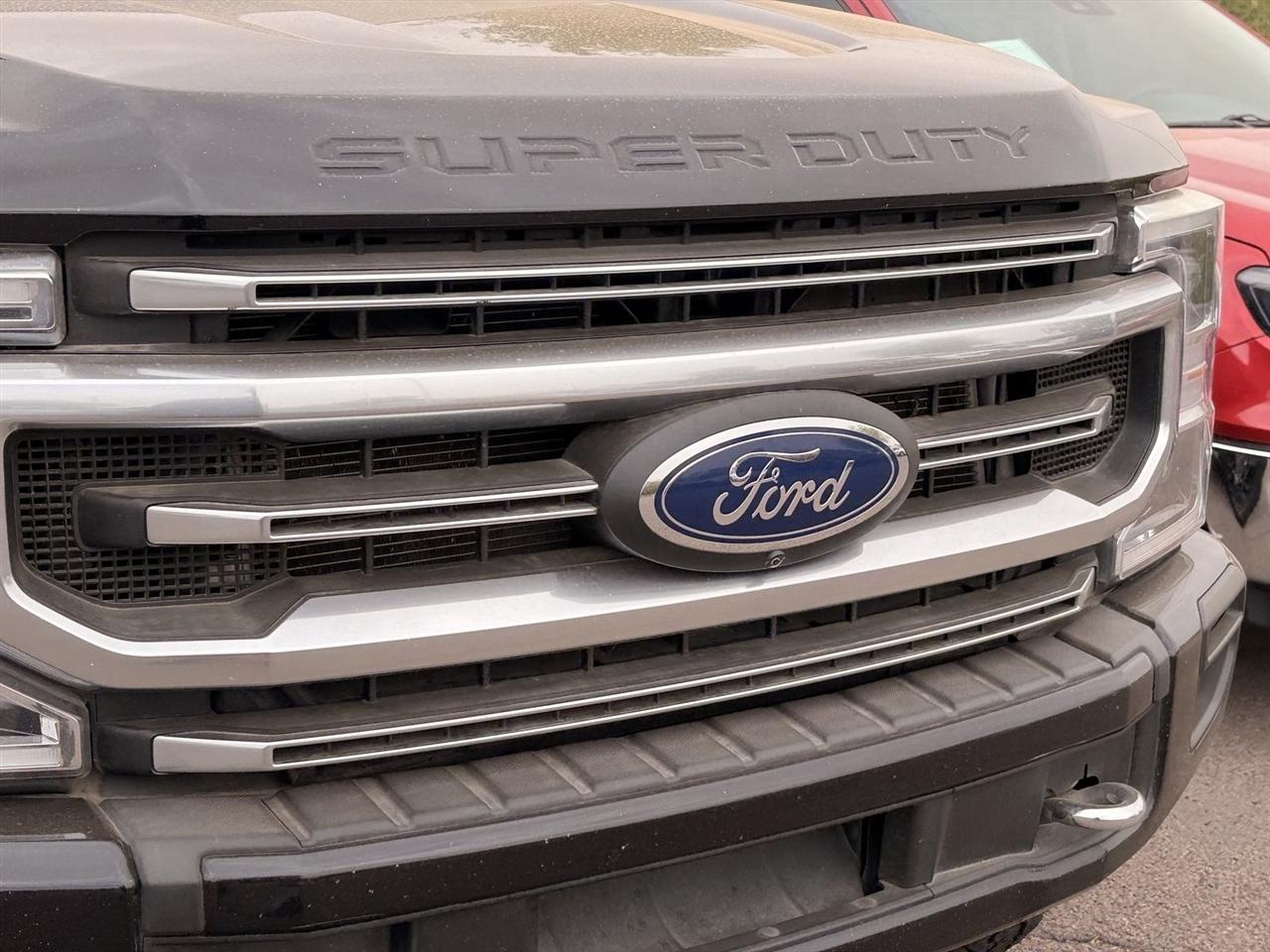 Ford F-250 SD Platinum Crew Cab 4WD 2022