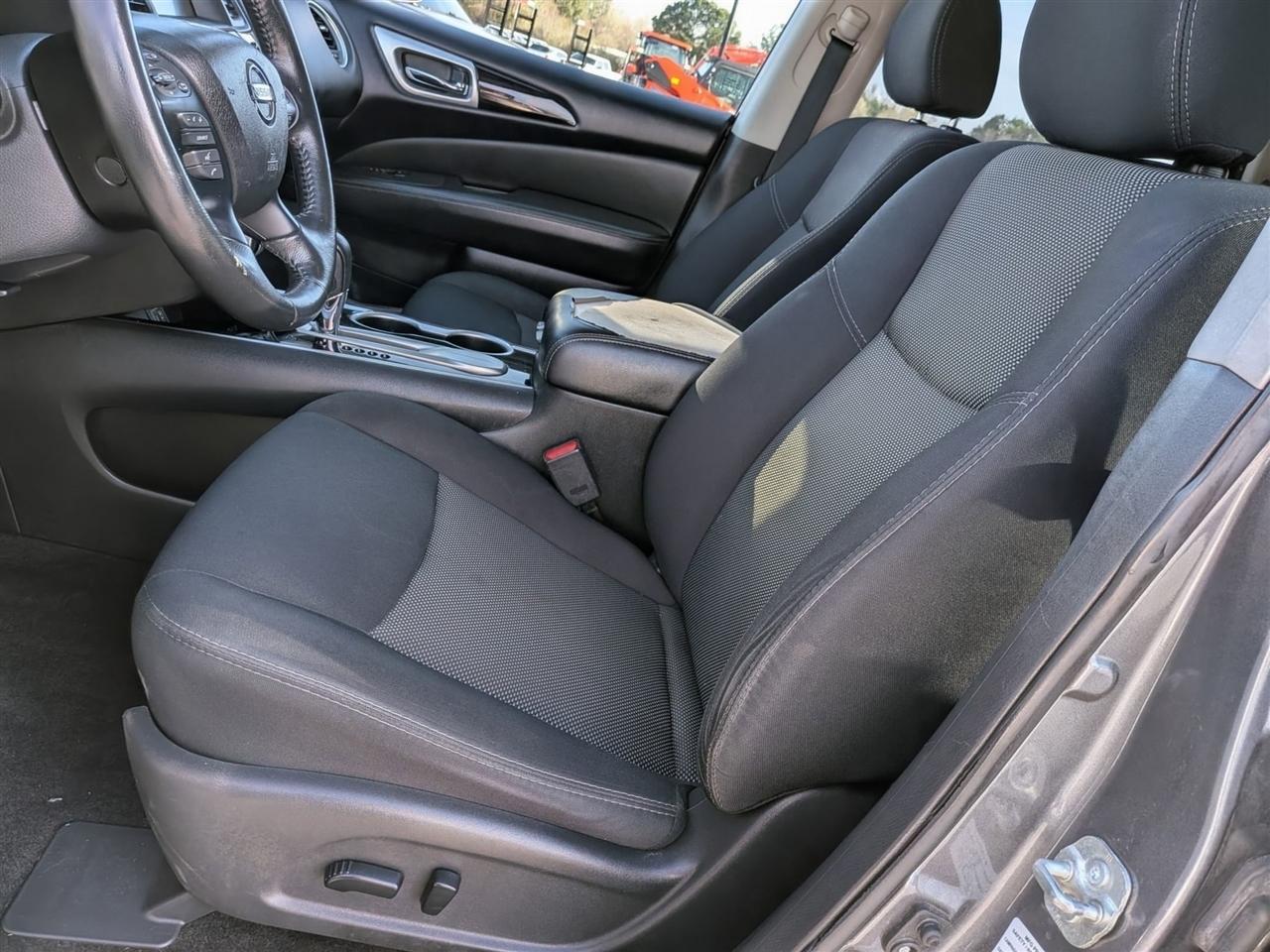 Nissan Pathfinder  2019