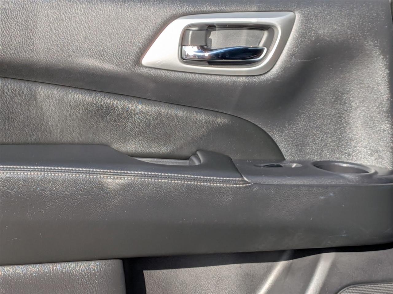 Nissan Pathfinder  2019