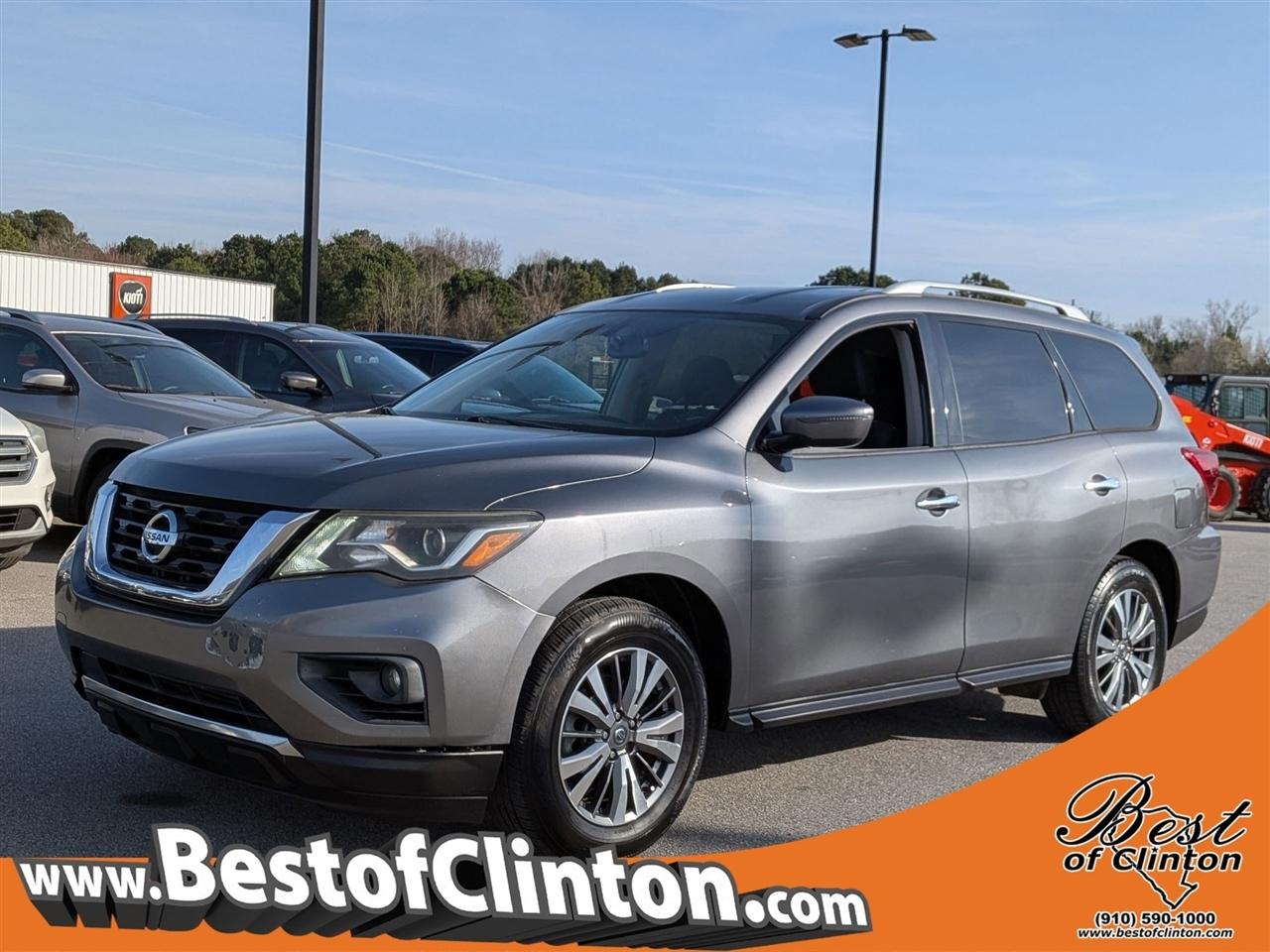 2019 Nissan Pathfinder SV