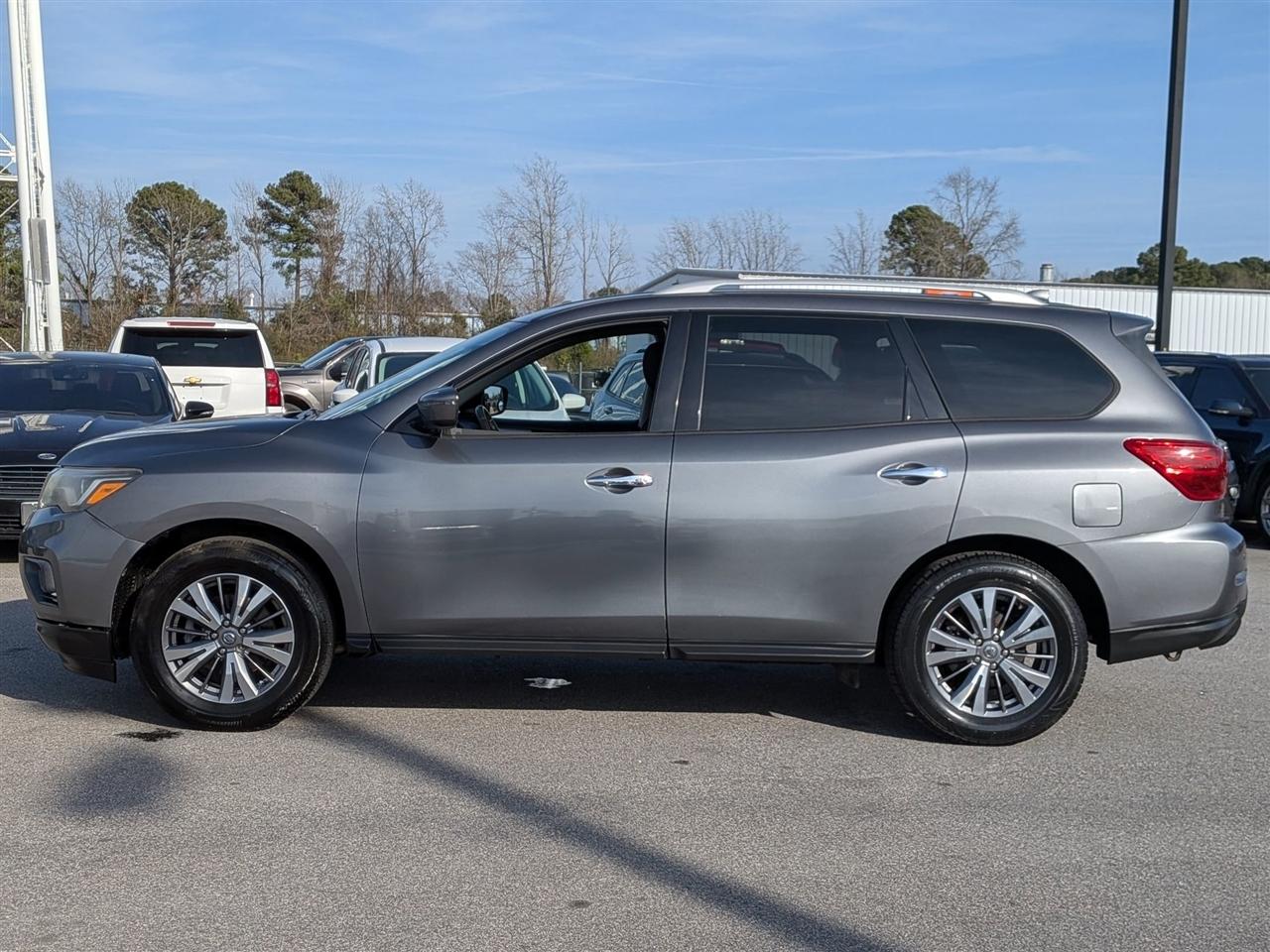 Nissan Pathfinder  2019