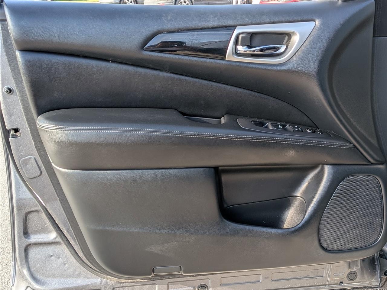 Nissan Pathfinder  2019