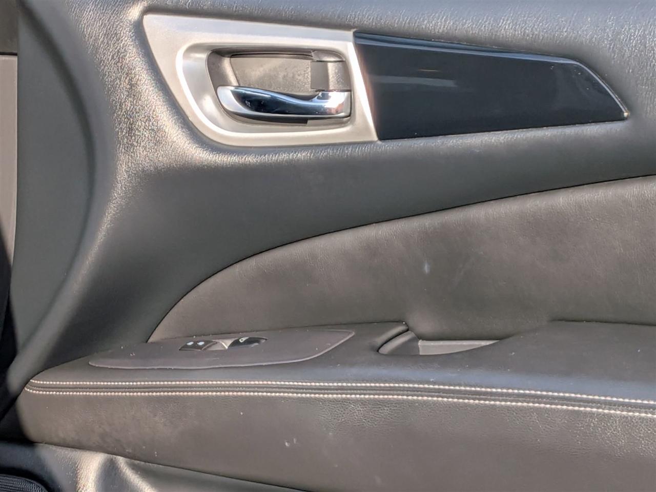 Nissan Pathfinder  2019