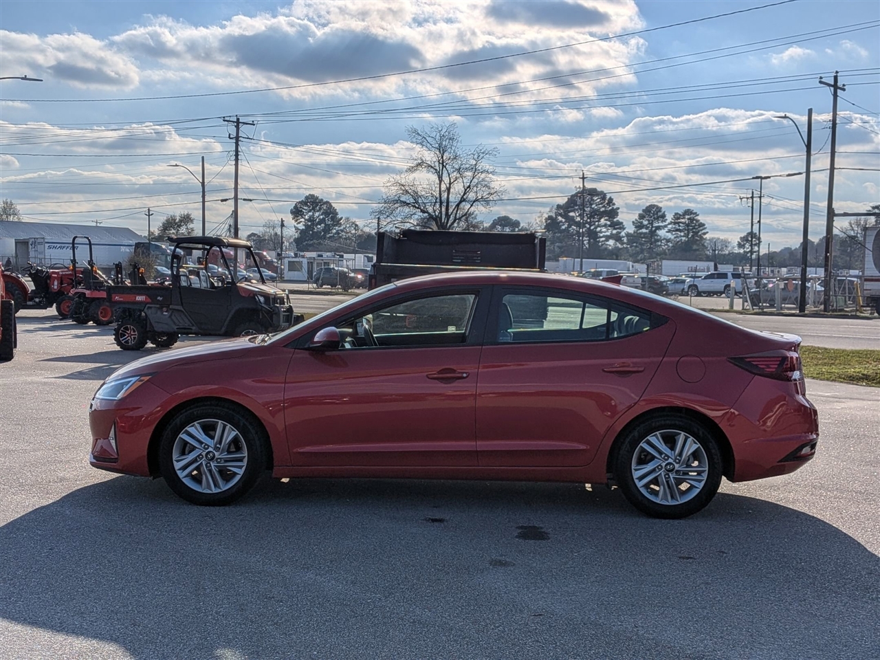 Hyundai Elantra  2020