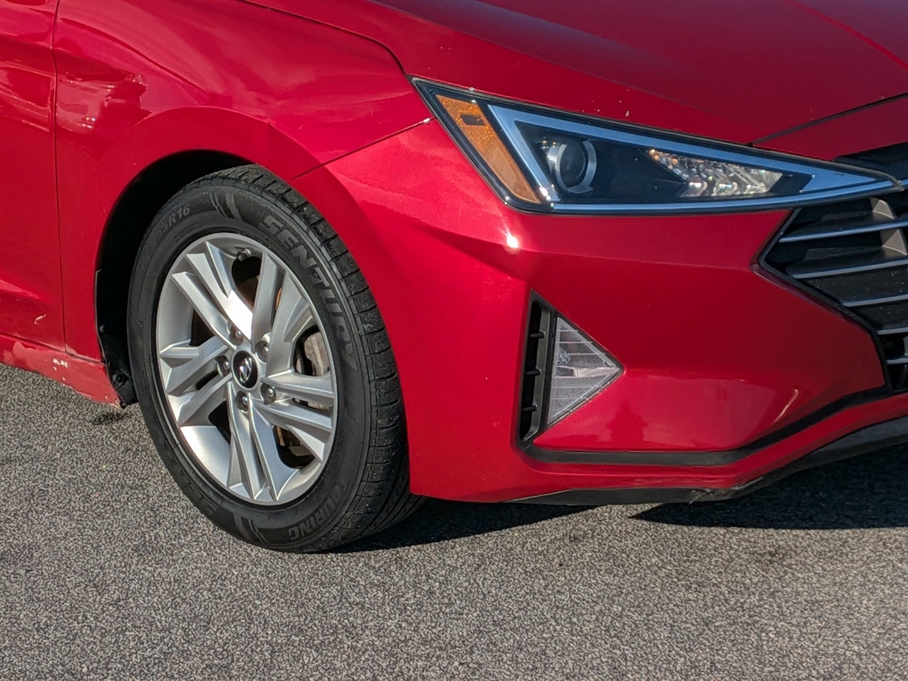 Hyundai Elantra  2020