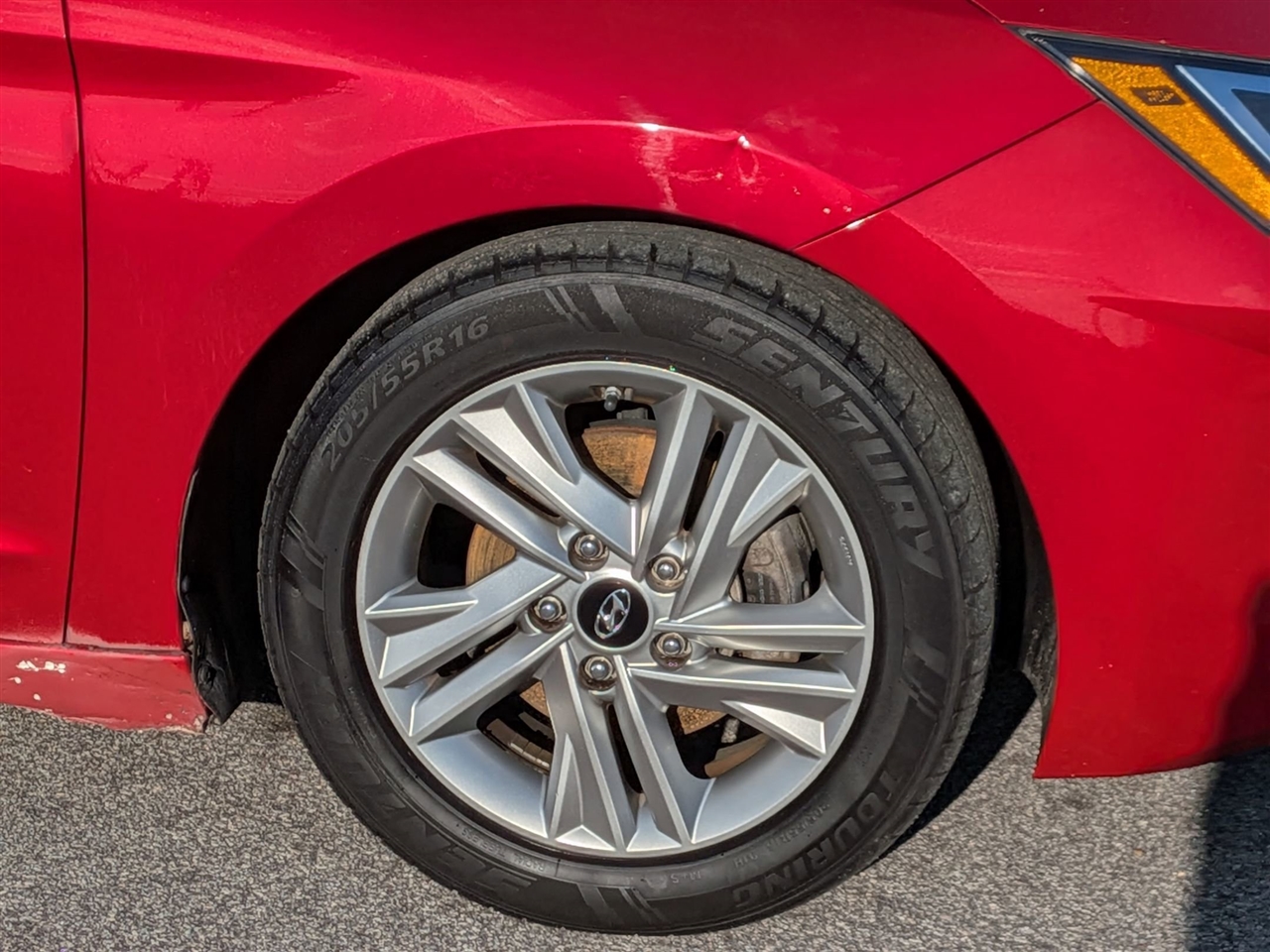 Hyundai Elantra  2020