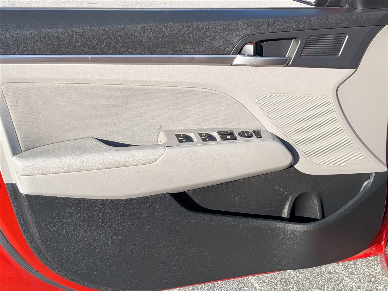 Hyundai Elantra  2020