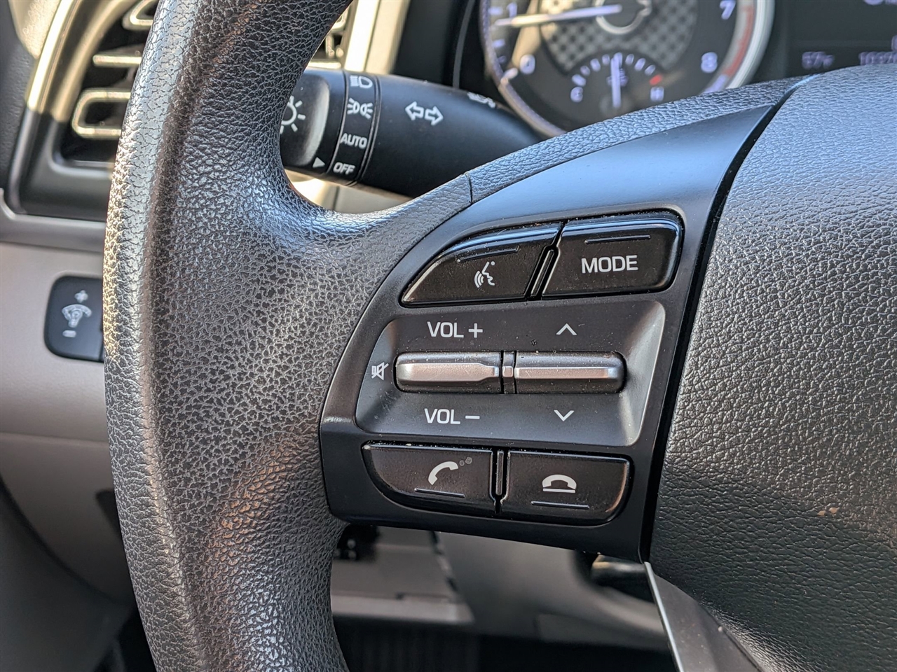 Hyundai Elantra  2020