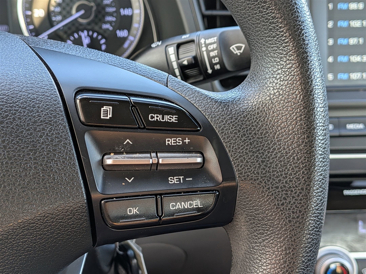 Hyundai Elantra  2020