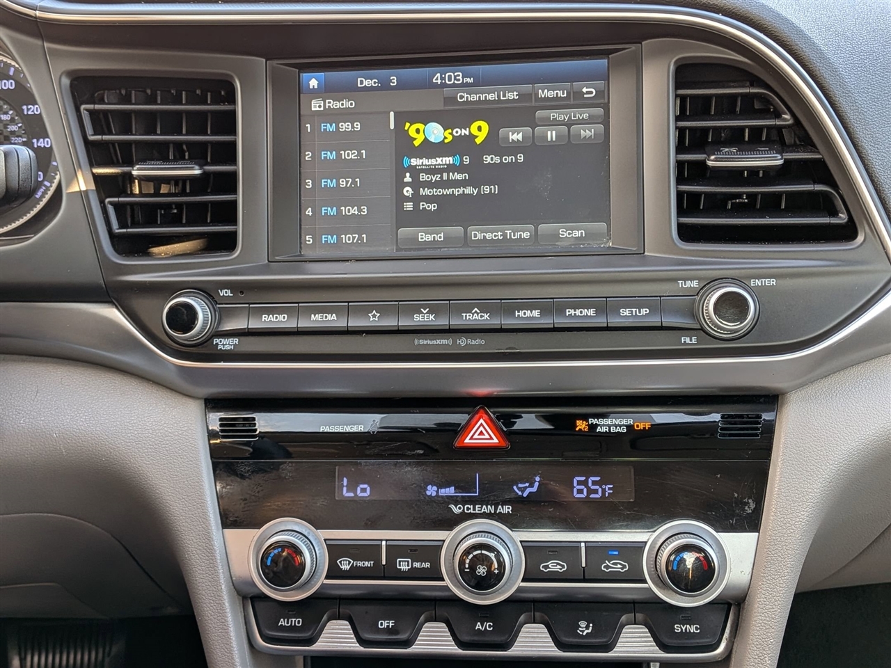 Hyundai Elantra  2020