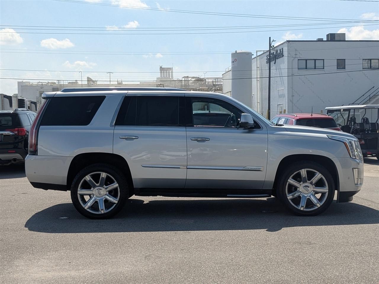 Cadillac Escalade  2017