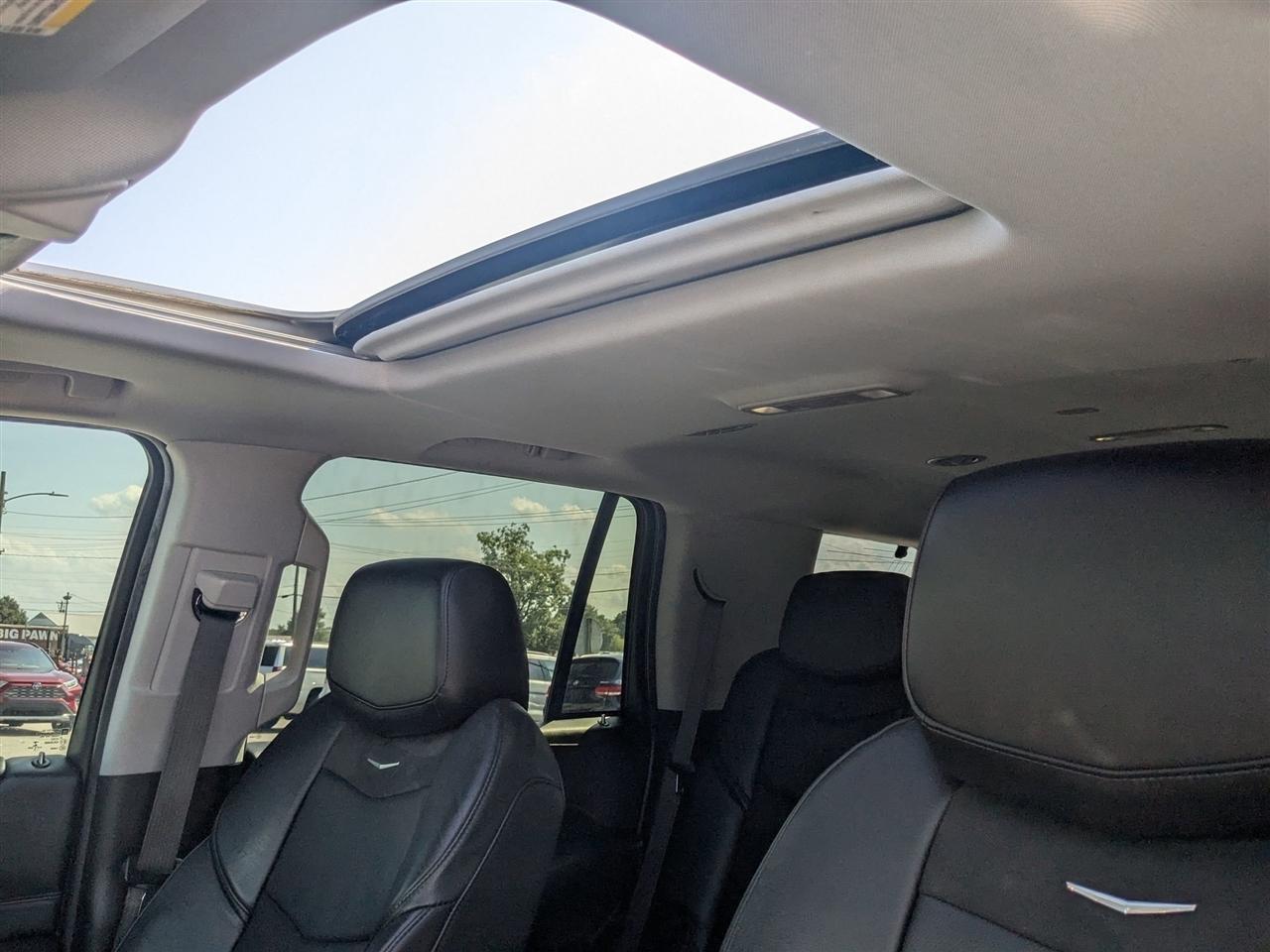 Cadillac Escalade  2017