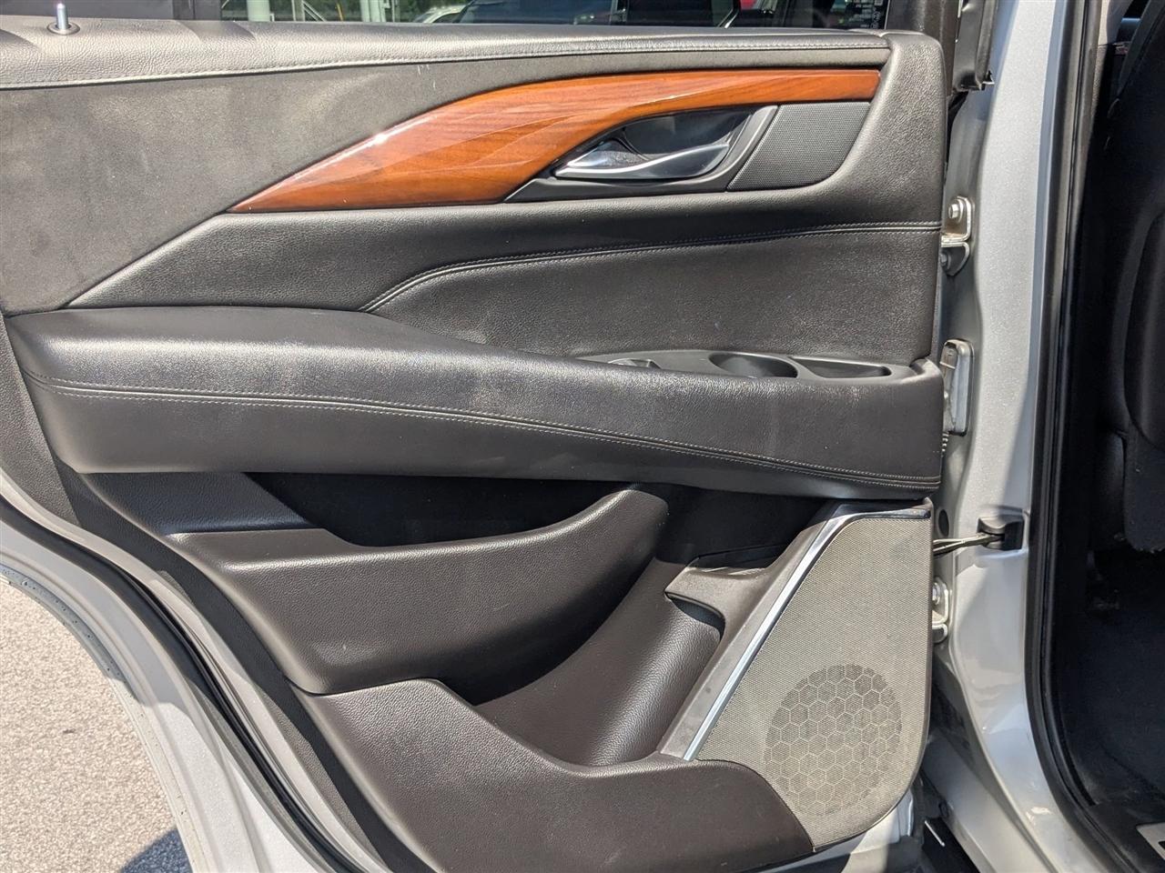 Cadillac Escalade  2017