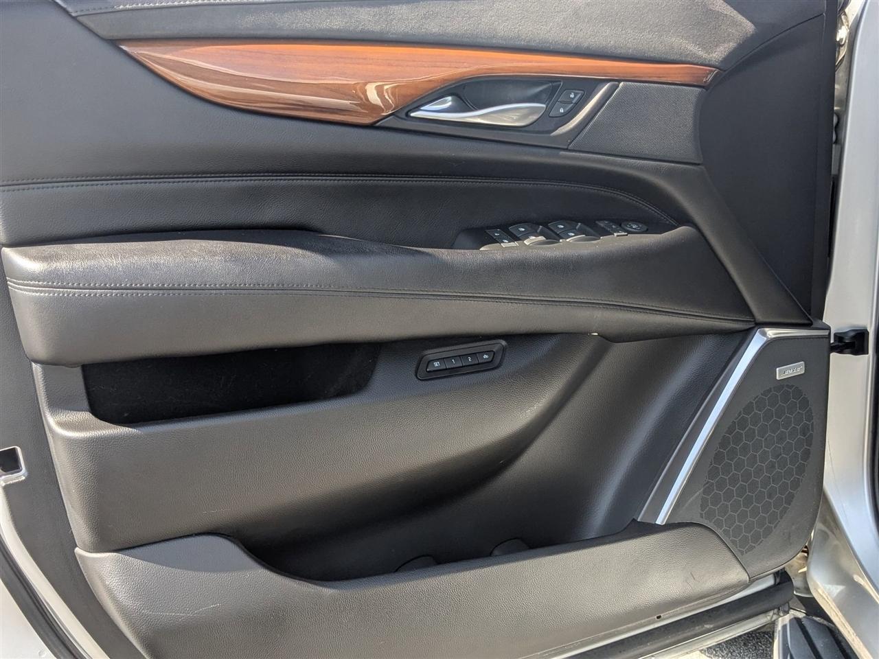 Cadillac Escalade  2017