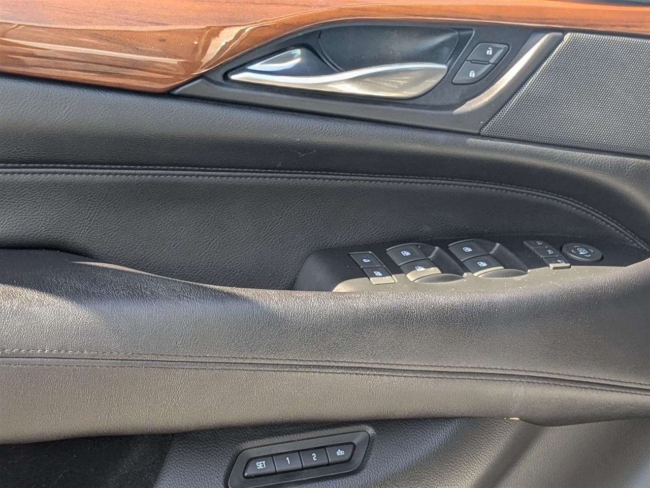 Cadillac Escalade  2017