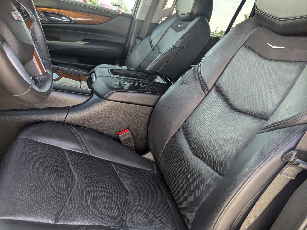 Cadillac Escalade  2017