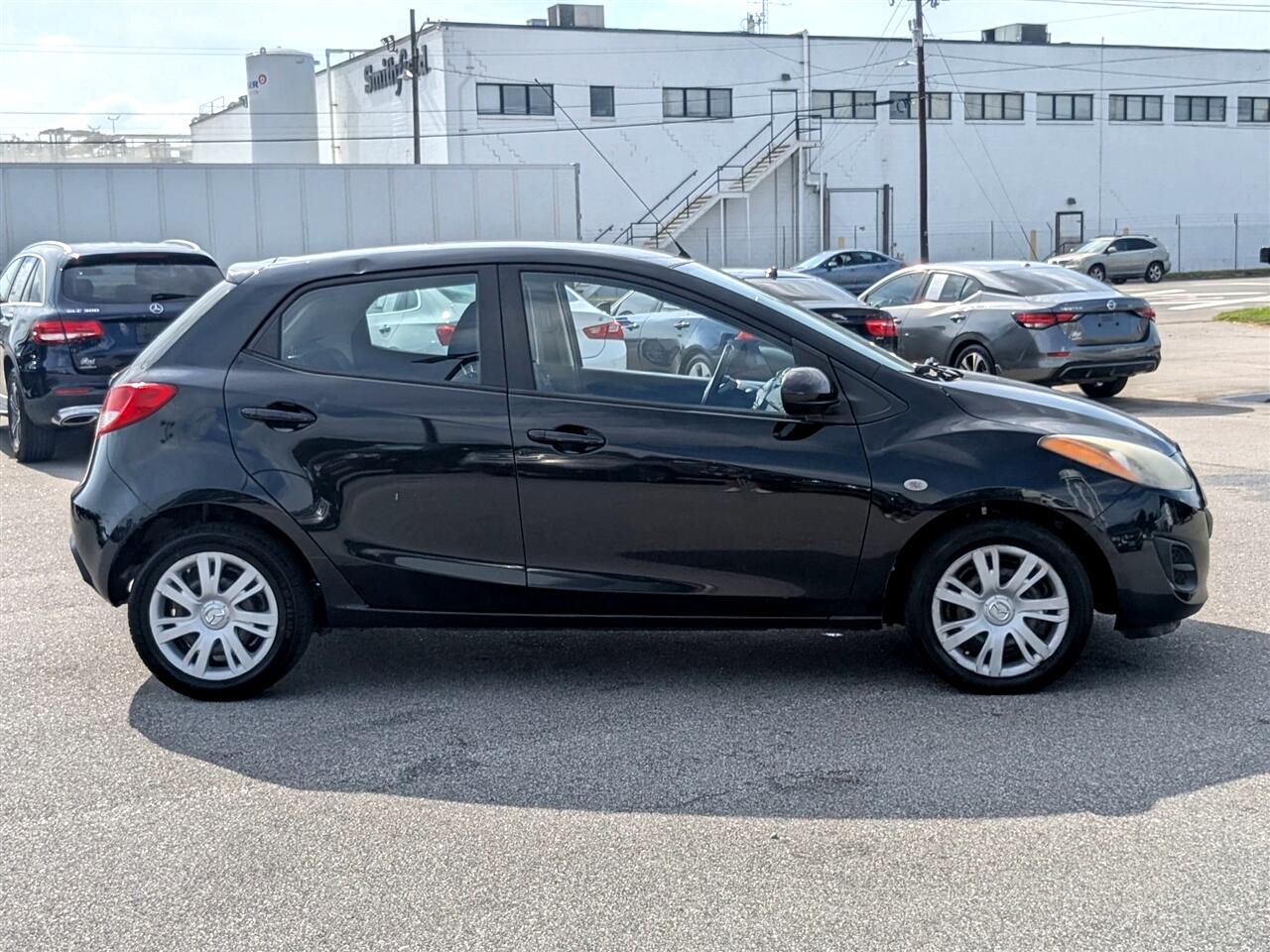 2014 Mazda Mazda2 Sport photo 4