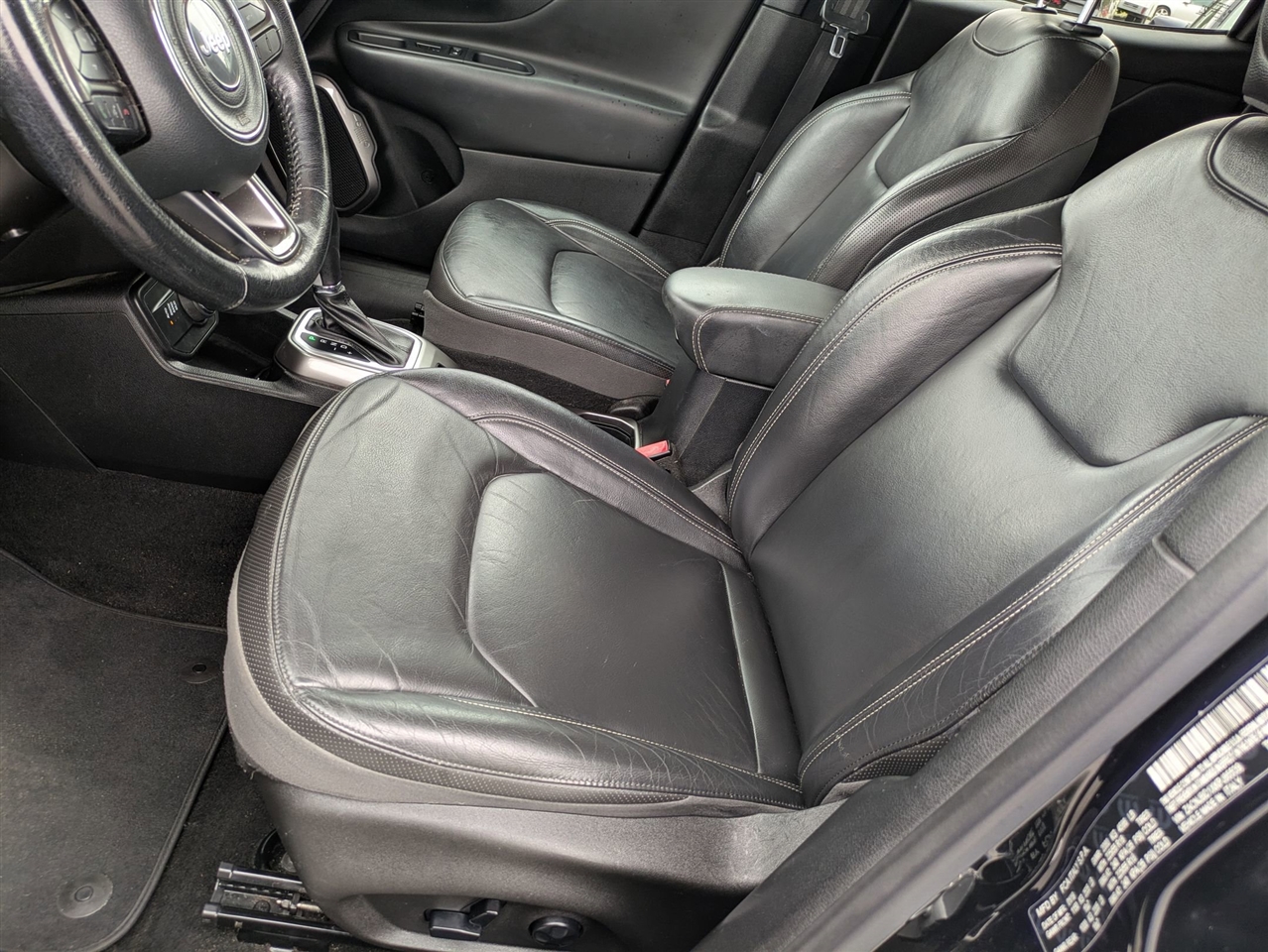 2019 Jeep Renegade Limited photo 13