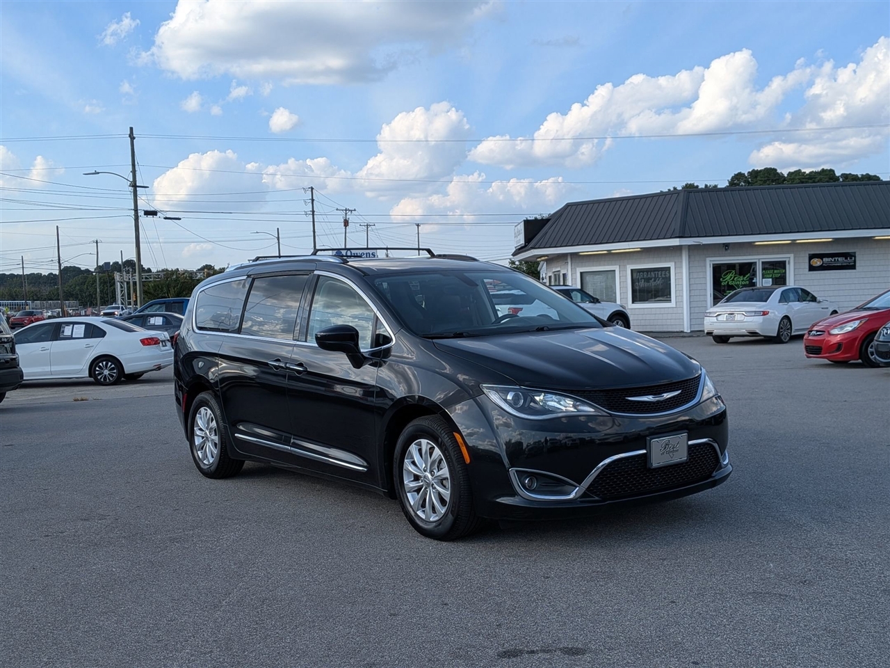 2018 Chrysler Pacifica Touring L photo 7