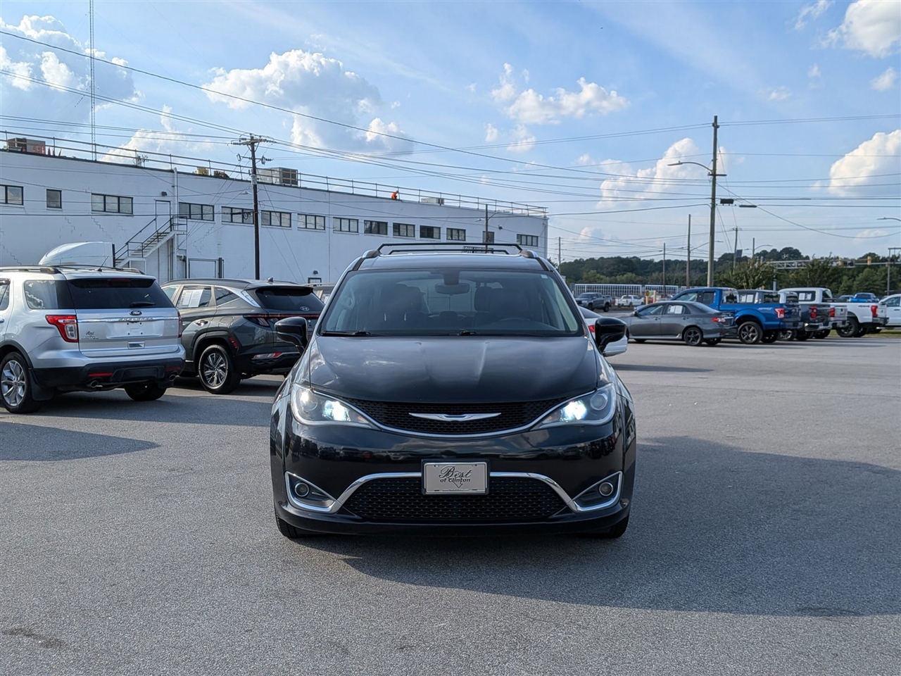 2018 Chrysler Pacifica Touring L photo 8