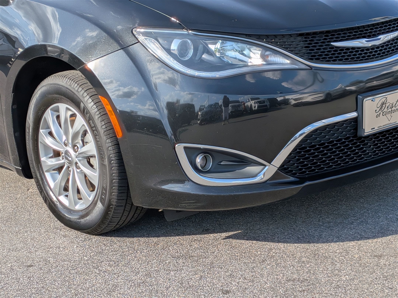 2018 Chrysler Pacifica Touring L photo 9