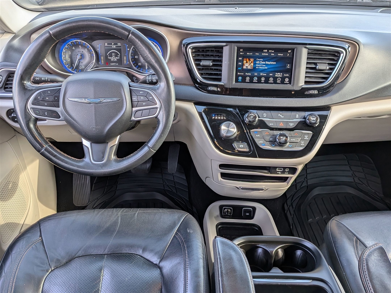 2018 Chrysler Pacifica Touring L photo 25