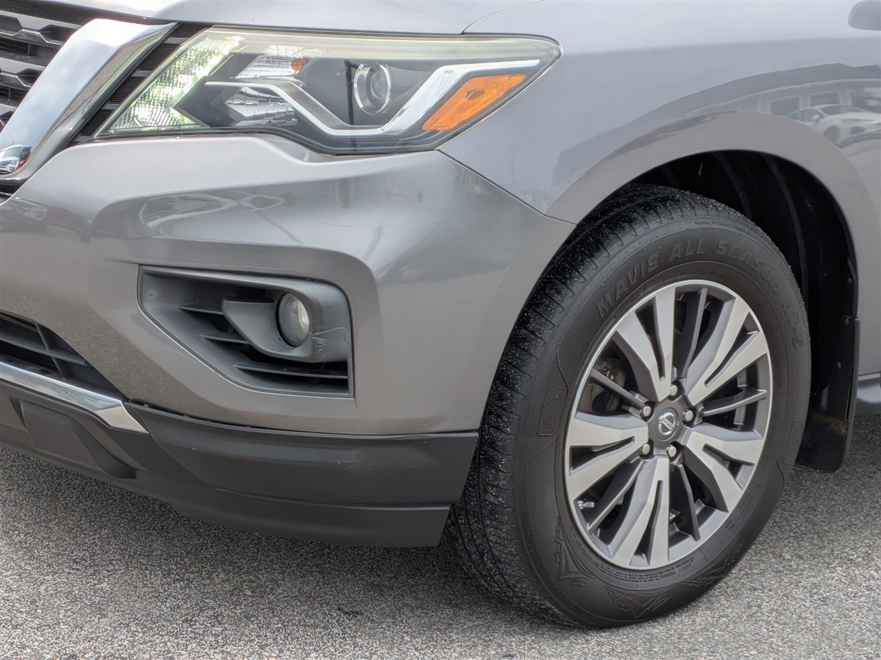 2017 Nissan Pathfinder SL photo 5