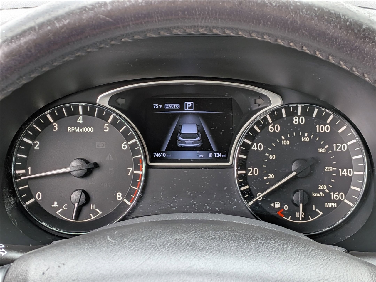 2017 Nissan Pathfinder SL photo 14