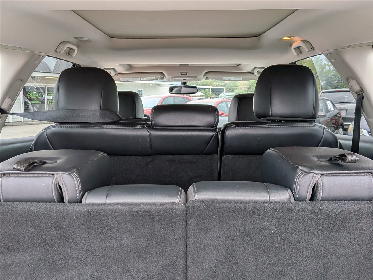 2017 Nissan Pathfinder SL photo 26