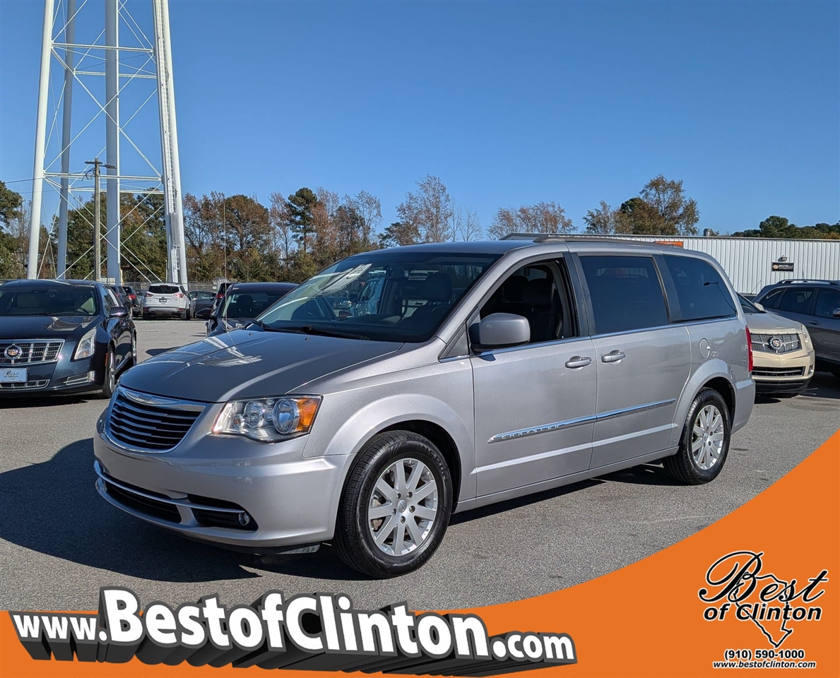 2016 Chrysler Town & Country Touring