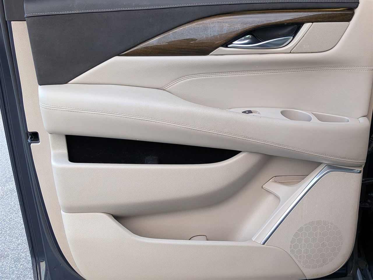 Cadillac Escalade ESV  2020