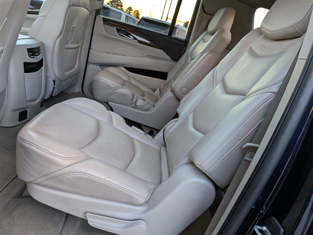 Cadillac Escalade ESV  2020