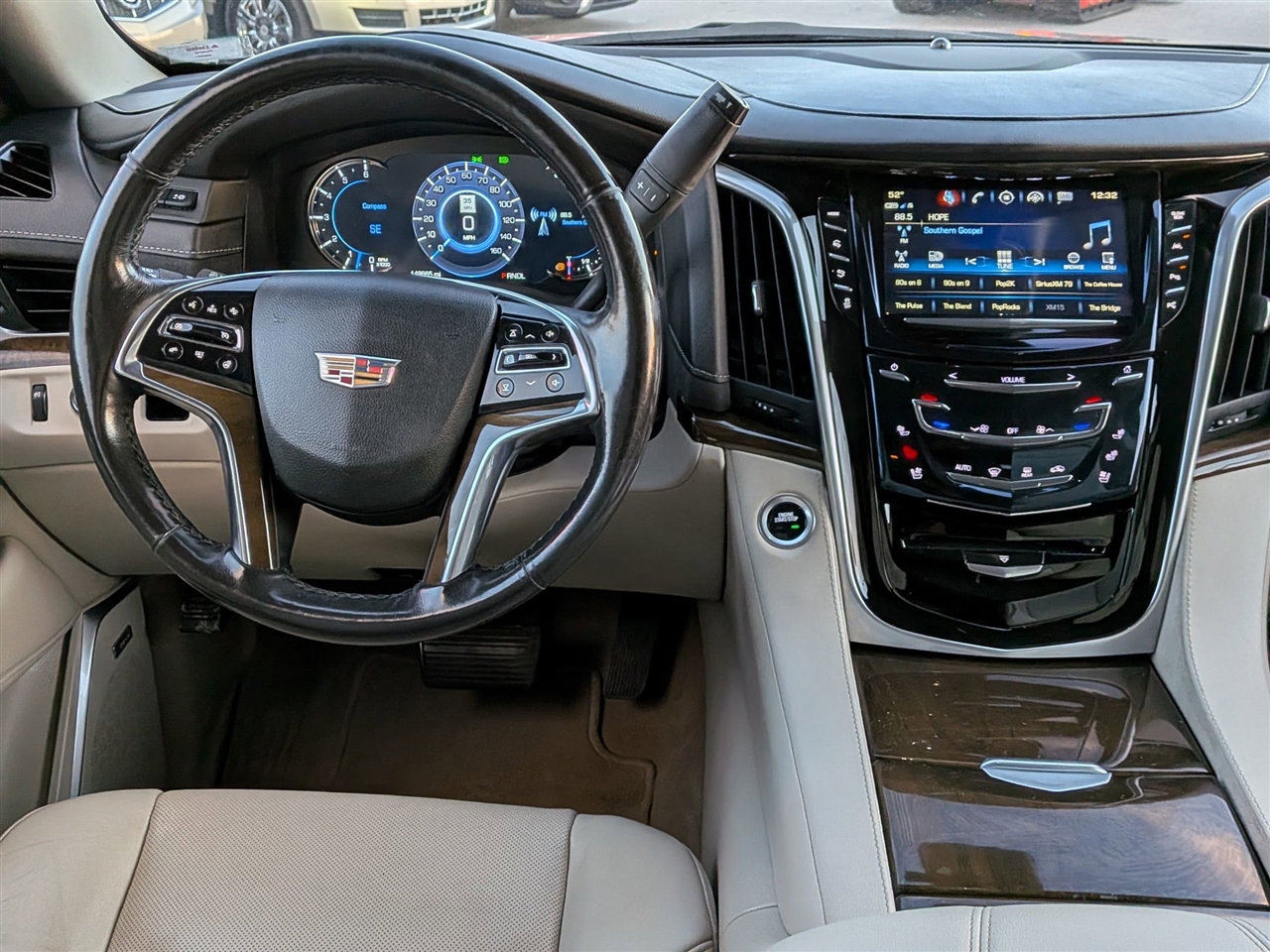 Cadillac Escalade ESV  2020