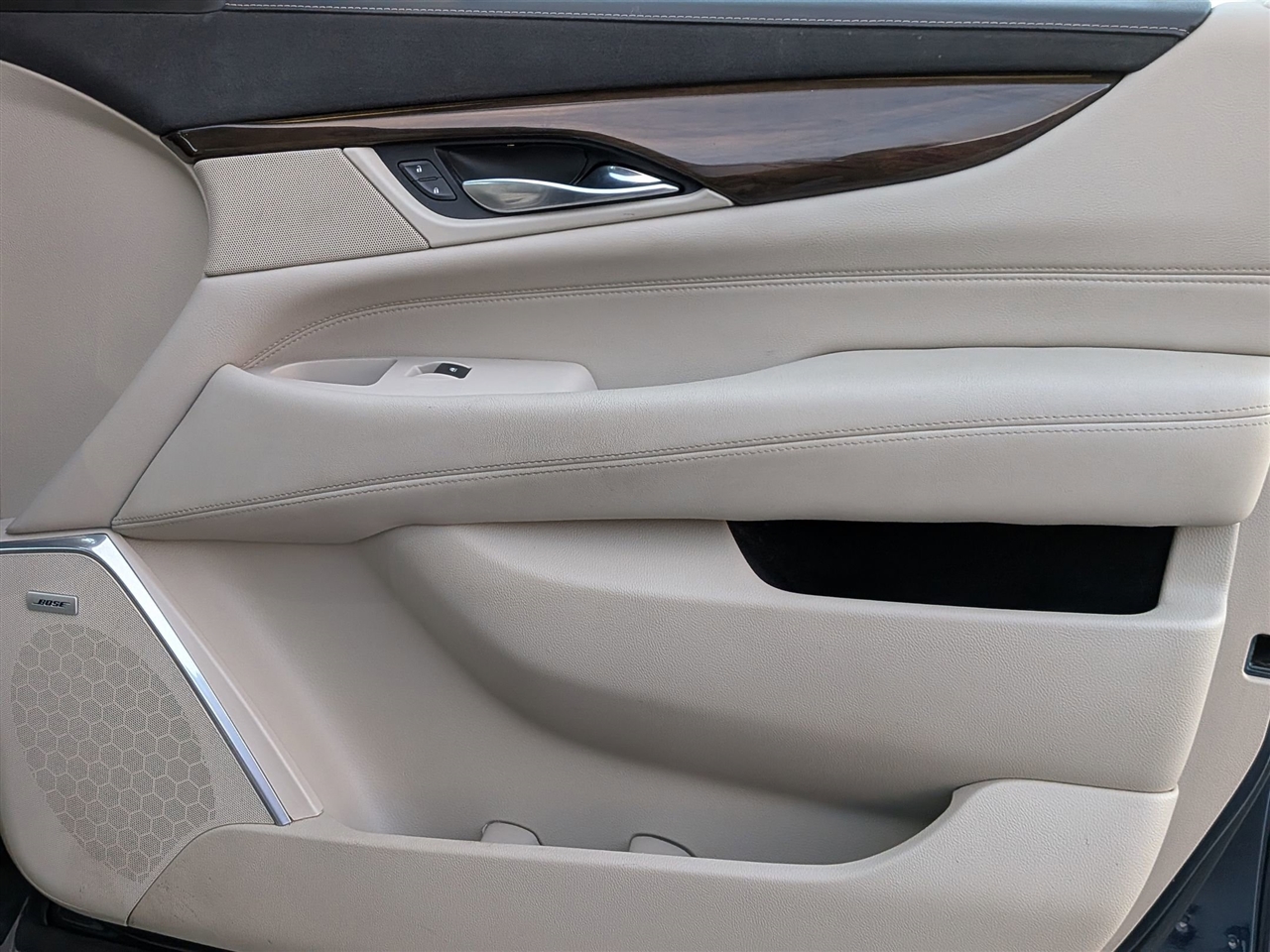 Cadillac Escalade ESV  2020