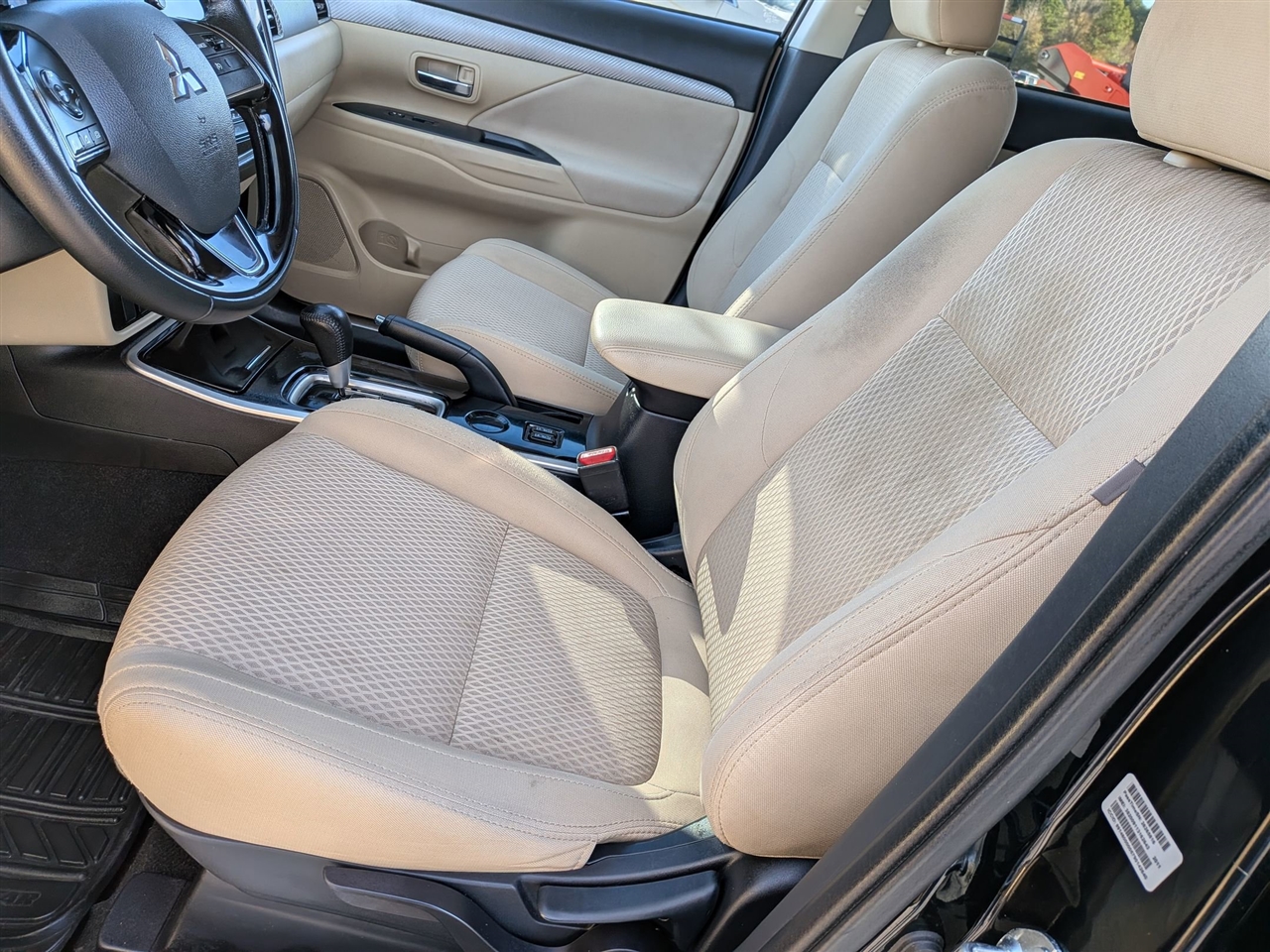 Mitsubishi Outlander  2018