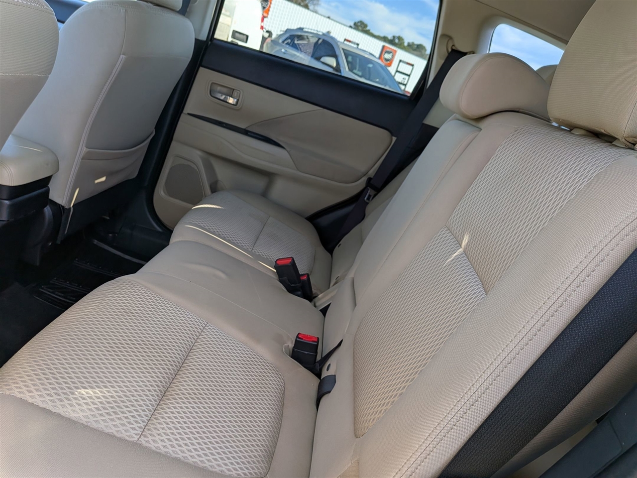 Mitsubishi Outlander  2018